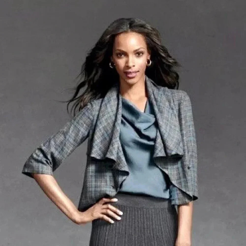 Cabi Plaid Court Cape Jacket Gray Plaid Style 916 Size 10 Business Singl…